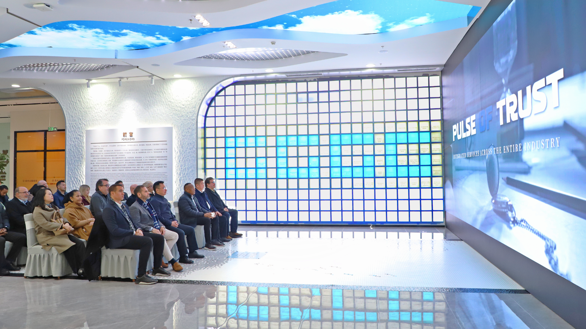 欢迎驻华使节！看高桥、话合作，感受中国基建魅力！
